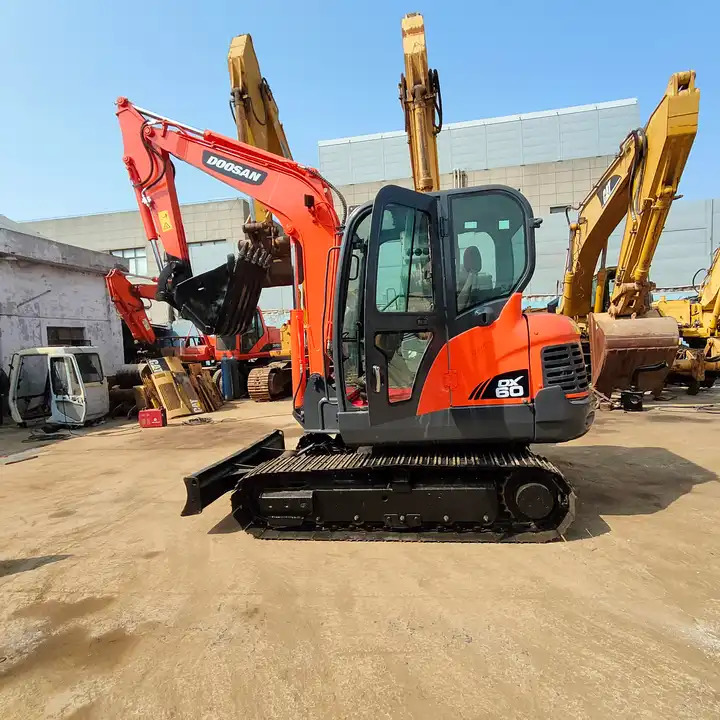 High Quality 6t Mini Excavator,Small Excavating Machine Korea Doosan Used Excavators Doosan Dx60 For Sale - Гусеничный экскаватор: фото 2 High Quality 6t Mini Excavator,Small Excavating Machine Korea Doosan Used Excavators Doosan Dx60 For Sale - Гусеничный экскаватор: фото 2