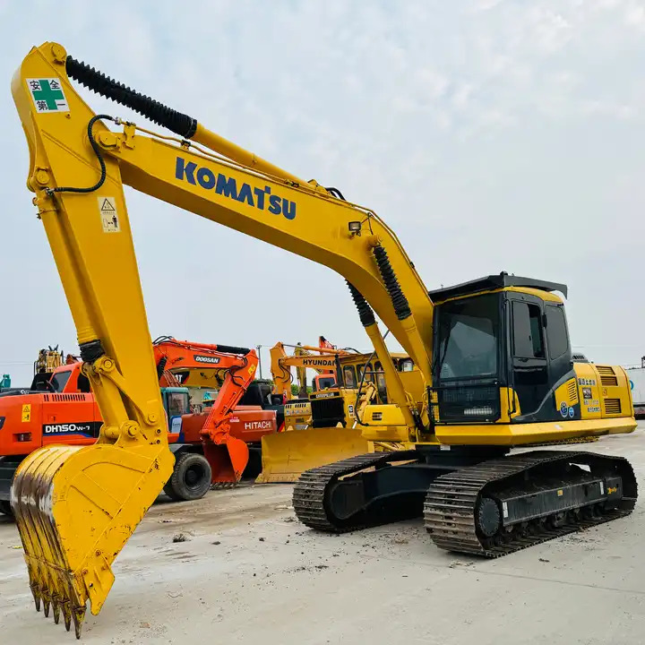 Hot Sale 20 Ton Crawler Excavator Komatsu Pc200-6 Pc200-7 Pc200-8 Original From Japan For Sale In Shanghai - Гусеничный экскаватор: фото 2 Hot Sale 20 Ton Crawler Excavator Komatsu Pc200-6 Pc200-7 Pc200-8 Original From Japan For Sale In Shanghai - Гусеничный экскаватор: фото 2