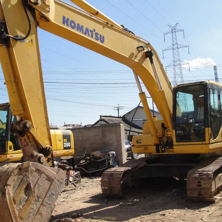 Hot Sell Komatsu PC220 Buy Komatsu PC220 Kamatsu Excavator PC220 Price New Komatsu PC220 Pc200 Pc240 Excavator - Экскаватор: фото 1 Hot Sell Komatsu PC220 Buy Komatsu PC220 Kamatsu Excavator PC220 Price New Komatsu PC220 Pc200 Pc240 Excavator - Экскаватор: фото 1