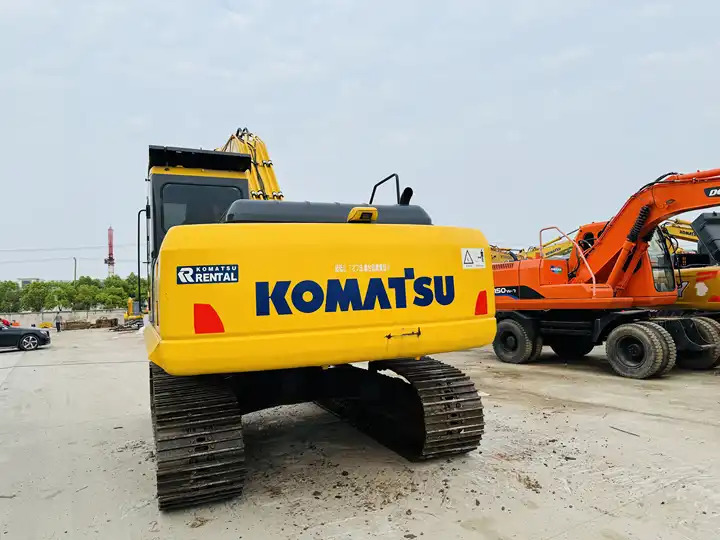 Original Japan Used Crawler Excavator Komatsu Pc200lc-7 Pc220lc-7 A/c Cabin In Shanghai - Гусеничный экскаватор: фото 5 Original Japan Used Crawler Excavator Komatsu Pc200lc-7 Pc220lc-7 A/c Cabin In Shanghai - Гусеничный экскаватор: фото 5