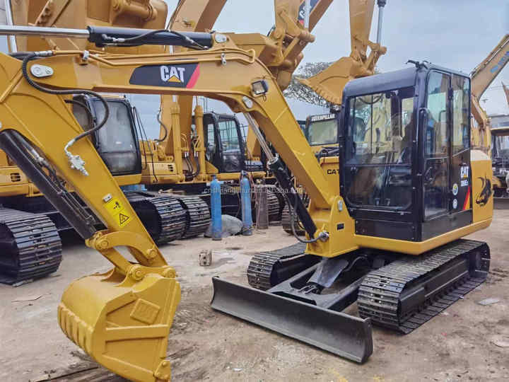 Second Hand Original Japan Cat 306e Excavator 90% new Condition Used 306E 306E2 used digger with good condition for sale - Мини-экскаватор: фото 3 Second Hand Original Japan Cat 306e Excavator 90% new Condition Used 306E 306E2 used digger with good condition for sale - Мини-экскаватор: фото 3