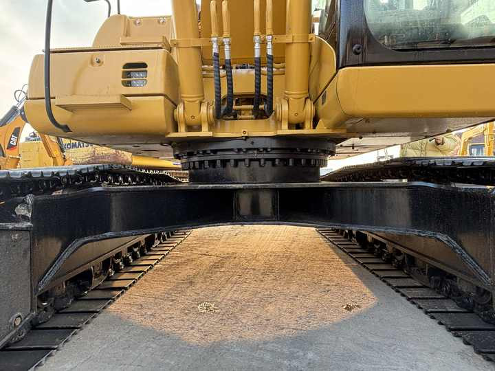 Selling Original Japanese Second-hand Cat 320C Excavator 20 Tons Caterpillar 320CL Excavator at Low Price - Гусеничный экскаватор: фото 4 Selling Original Japanese Second-hand Cat 320C Excavator 20 Tons Caterpillar 320CL Excavator at Low Price - Гусеничный экскаватор: фото 4