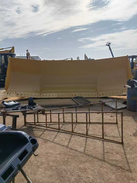 USA Original Used Caterpillar D8T Crawler Bulldozer Second Hand CAT D8T Bulldozer In Stock - Бульдозер: фото 5 USA Original Used Caterpillar D8T Crawler Bulldozer Second Hand CAT D8T Bulldozer In Stock - Бульдозер: фото 5