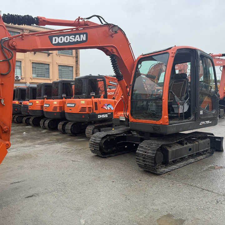 Used Excavator Doosan Dx75-9C Excavators Earth-moving Machinery Doosan Dx60 Dx80 Dx75-9c Dx225 Dh55 Dx60-9c for Sale - Гусеничный экскаватор: фото 1 Used Excavator Doosan Dx75-9C Excavators Earth-moving Machinery Doosan Dx60 Dx80 Dx75-9c Dx225 Dh55 Dx60-9c for Sale - Гусеничный экскаватор: фото 1