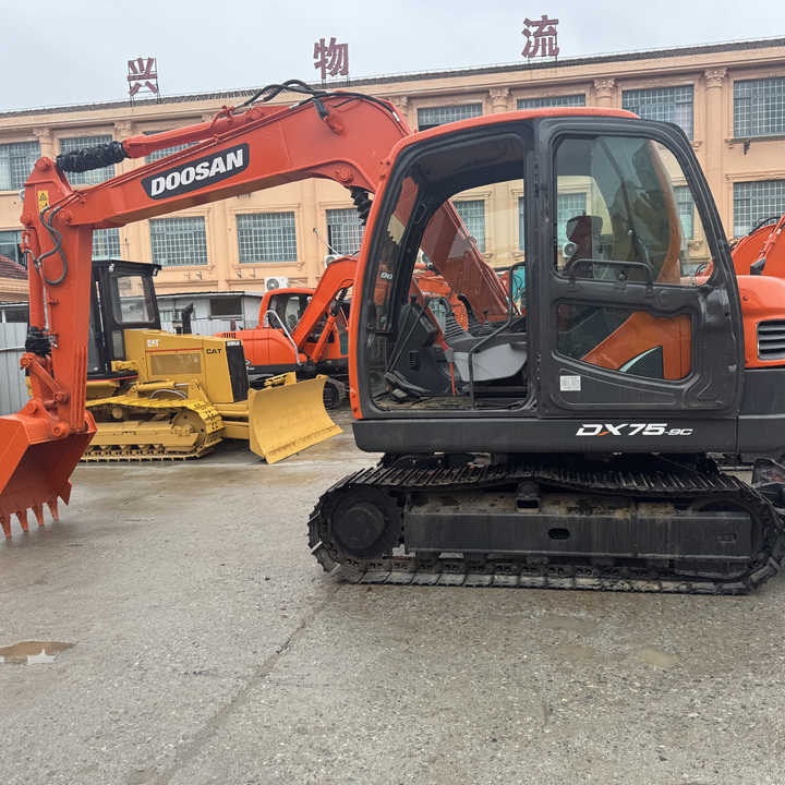 Used Excavator Doosan Dx75-9c Dx80 Dx60 Excavators Machinery Doosan Dx75-9c Dx80 Dx60 Dx225 Good Condition Low Price - Гусеничный экскаватор: фото 1 Used Excavator Doosan Dx75-9c Dx80 Dx60 Excavators Machinery Doosan Dx75-9c Dx80 Dx60 Dx225 Good Condition Low Price - Гусеничный экскаватор: фото 1