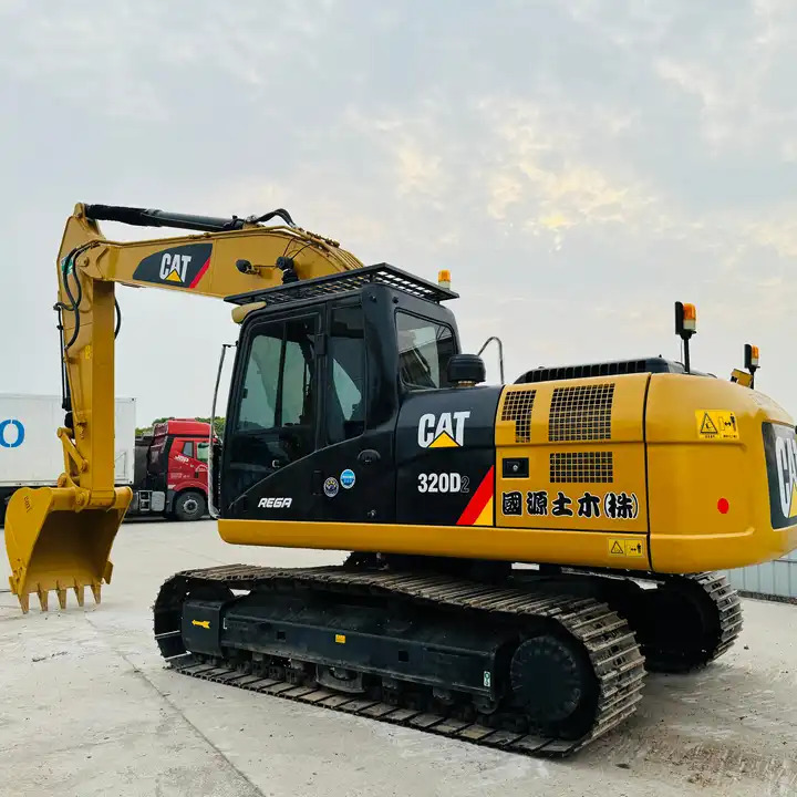 Used Hydraulic Excavator Cat 320d2,Secondhand Medium Excavator In Good Condition For Sale In Shanghai - Гусеничный экскаватор: фото 2 Used Hydraulic Excavator Cat 320d2,Secondhand Medium Excavator In Good Condition For Sale In Shanghai - Гусеничный экскаватор: фото 2