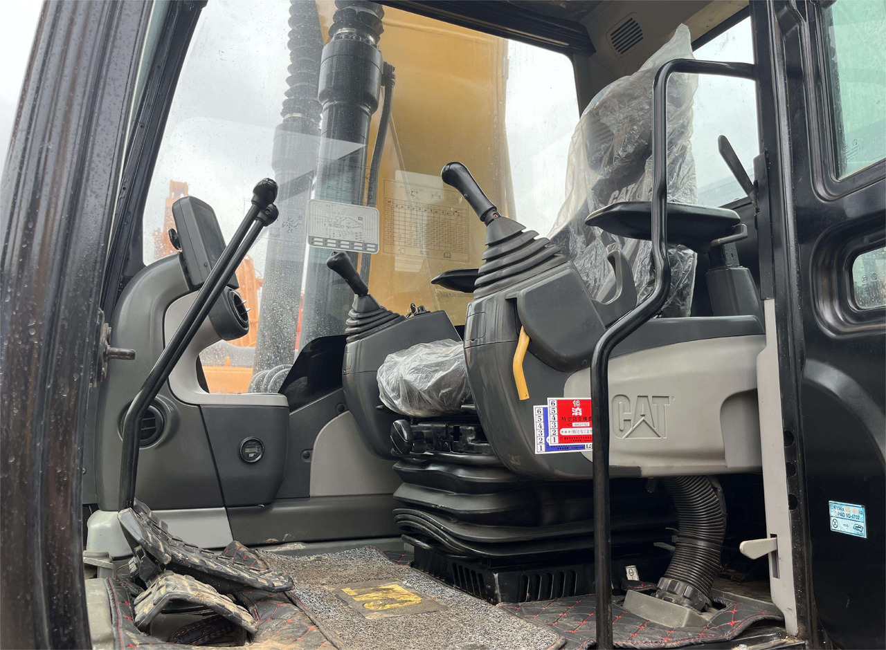 Used construction machine CAT 320D excavator machine for sale cater machinery Used excavators - Гусеничный экскаватор: фото 5 Used construction machine CAT 320D excavator machine for sale cater machinery Used excavators - Гусеничный экскаватор: фото 5