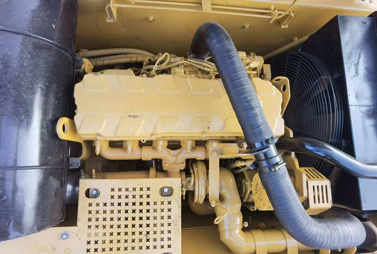 Used construction machinery 30Tons excavator Used CAT Excavator CAT 330C CAT 330CL - Гусеничный экскаватор: фото 4 Used construction machinery 30Tons excavator Used CAT Excavator CAT 330C CAT 330CL - Гусеничный экскаватор: фото 4