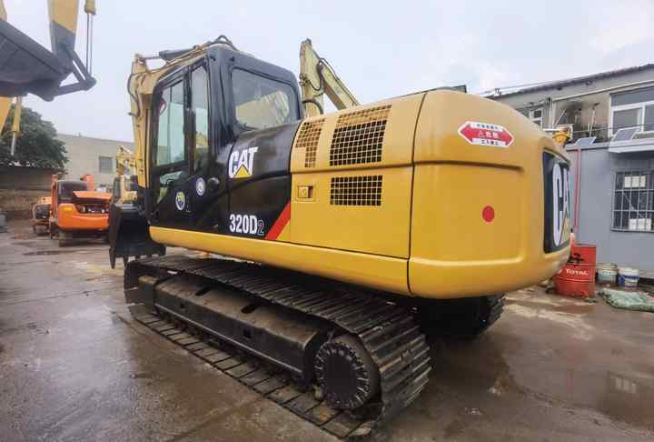 Heavy Excavator CAT 320d Original US Used CAT 320d Excavator 20 TonsExcavator CAT320C 320D 320d2 on sale - Гусеничный экскаватор: фото 3 Heavy Excavator CAT 320d Original US Used CAT 320d Excavator 20 TonsExcavator CAT320C 320D 320d2 on sale - Гусеничный экскаватор: фото 3