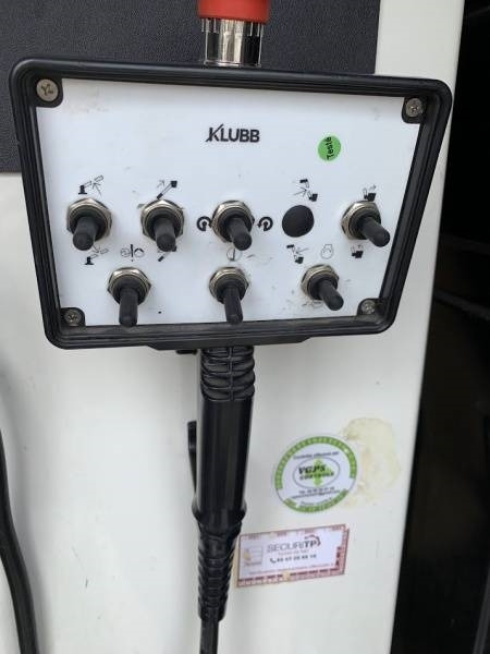 Грузовик с подъемником Renault Master Klubb K32 - 12,5 m, 120 kg: фото 14