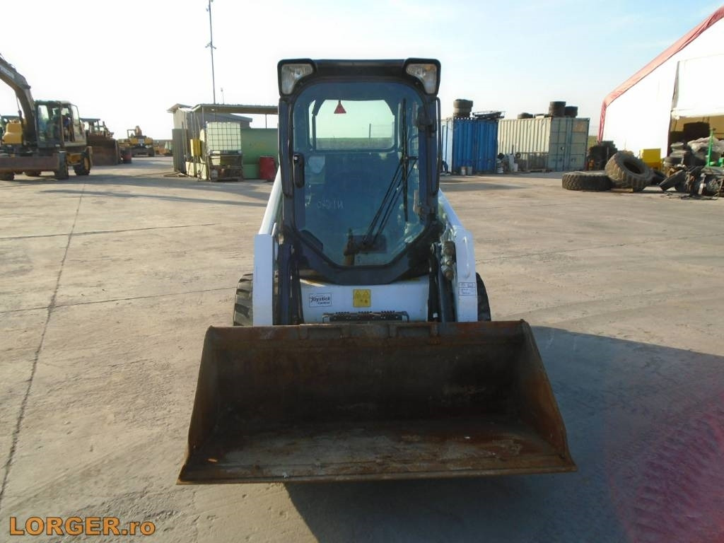 Bobcat S 450 - Мини-погрузчик с бортовым поворотом: фото 4 Bobcat S 450 - Мини-погрузчик с бортовым поворотом: фото 4