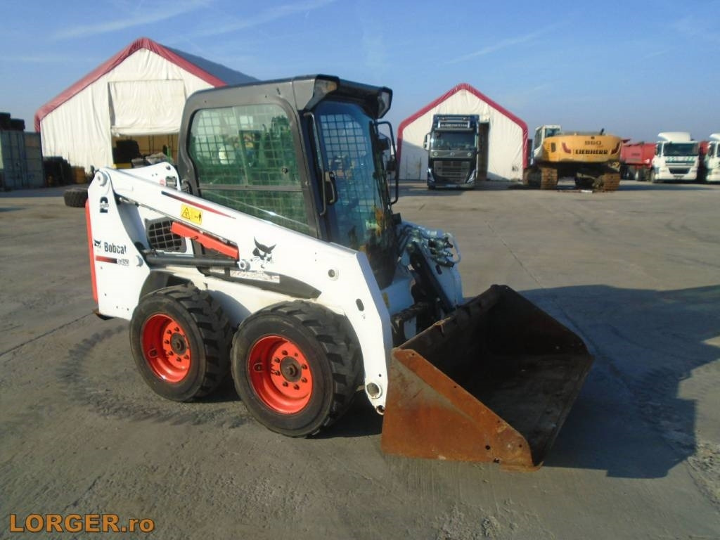 Bobcat S 450 - Мини-погрузчик с бортовым поворотом: фото 3 Bobcat S 450 - Мини-погрузчик с бортовым поворотом: фото 3