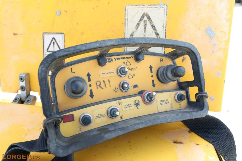 Дорожный каток JCB VM 1500: фото 19