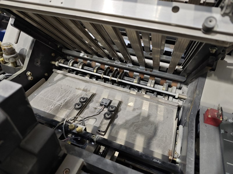 Horizon AFC-504 AKT | 2000 - Фальцовщик: фото 2 Horizon AFC-504 AKT | 2000 - Фальцовщик: фото 2