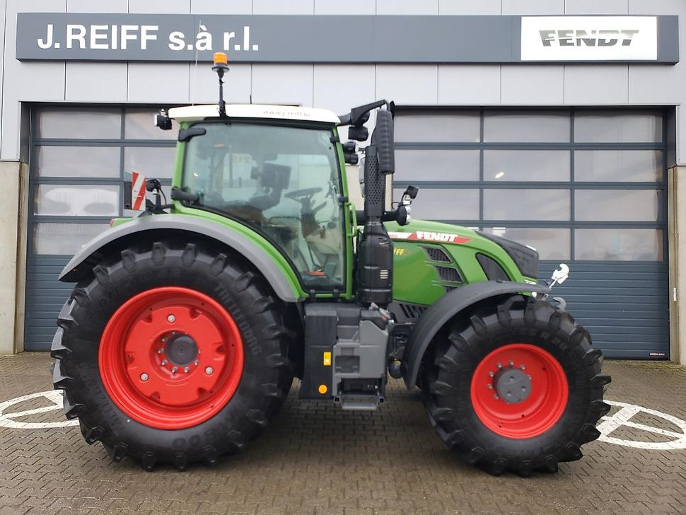 J.Reiff Sarl
Herr Stefan Neukirch - 77 Z.I in den - Трактор: фото 3 J.Reiff Sarl
Herr Stefan Neukirch - 77 Z.I in den - Трактор: фото 3