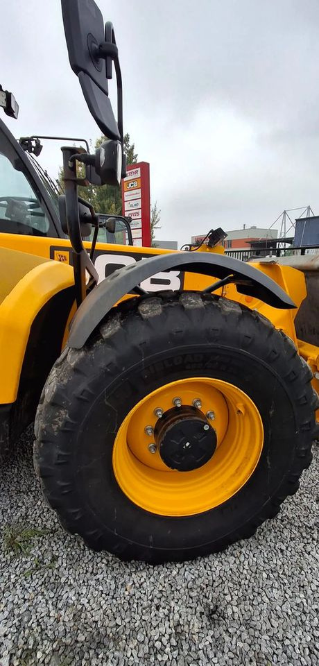 JCB 560-80 - Телескопический погрузчик: фото 2 JCB 560-80 - Телескопический погрузчик: фото 2