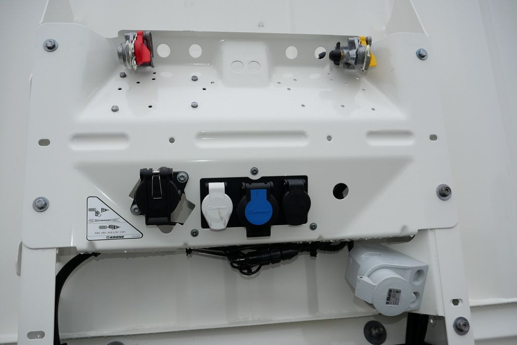 Новый Тентованный полуприцеп Krone SEP 10 CITY GARDINE KRONE 1-achs TRIDEC LBW Krone SEP 10 CITY GARDINE KRONE 1-achs TRIDEC LBW: фото 12 Новый Тентованный полуприцеп Krone SEP 10 CITY GARDINE KRONE 1-achs TRIDEC LBW Krone SEP 10 CITY GARDINE KRONE 1-achs TRIDEC LBW: фото 12