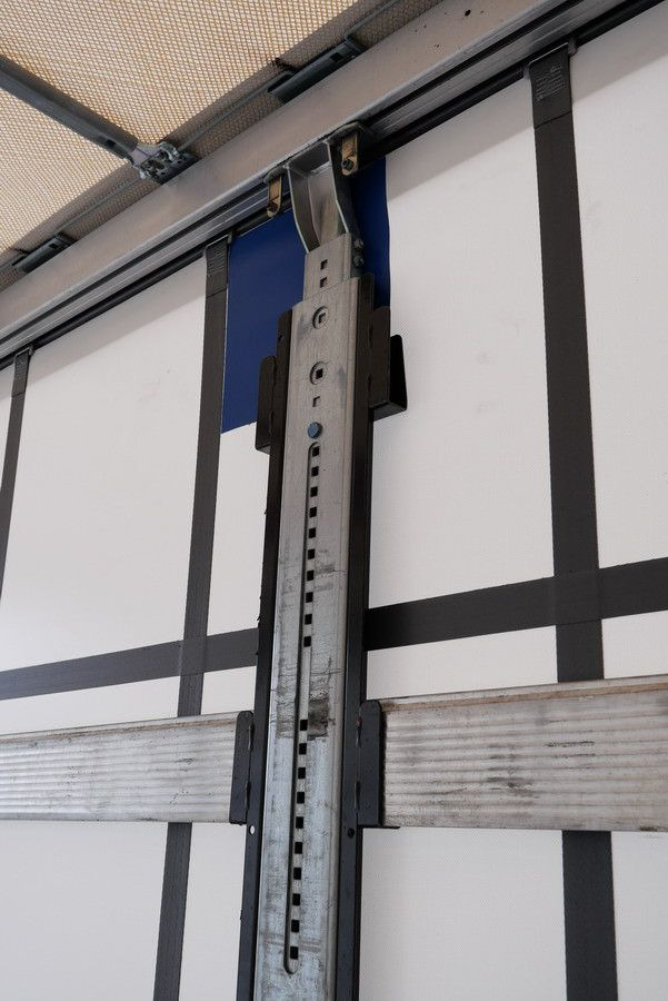 Тентованный полуприцеп Schmitz Cargobull SCS 24 /12642 XL / RUNGENTASCHEN / 2 x LIFT/ROOF: фото 27