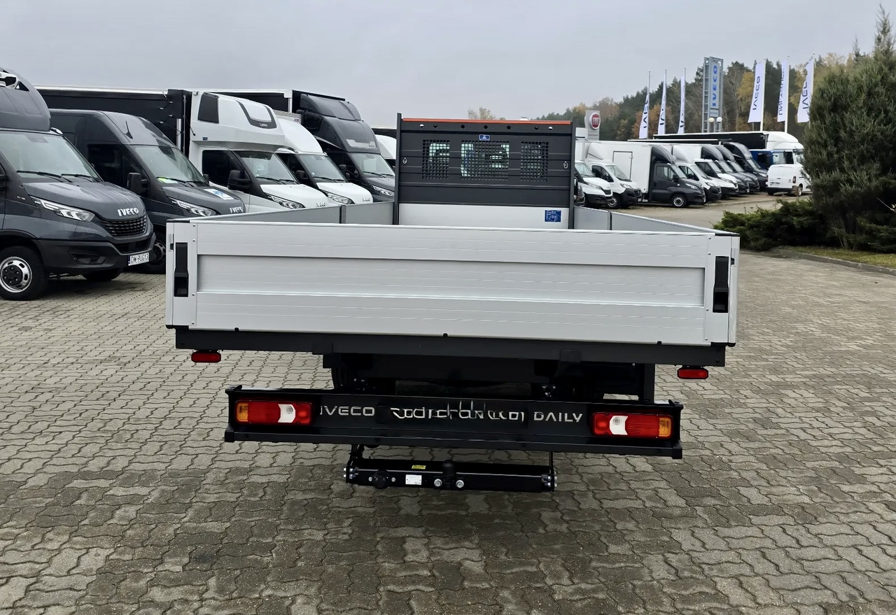 Iveco Daily 50C18 Pritsche 6.1 m - Малотоннажный бортовой грузовик: фото 4 Iveco Daily 50C18 Pritsche 6.1 m - Малотоннажный бортовой грузовик: фото 4