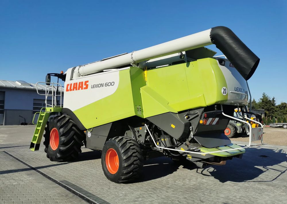 Claas Lexion 600 - Зерноуборочный комбайн: фото 3 Claas Lexion 600 - Зерноуборочный комбайн: фото 3