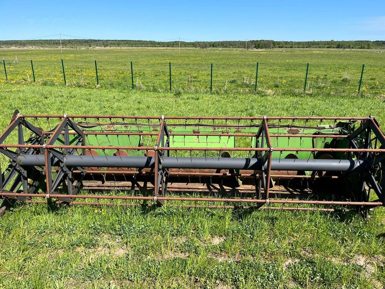 John Deere 1075 - Зерноуборочный комбайн: фото 3 John Deere 1075 - Зерноуборочный комбайн: фото 3