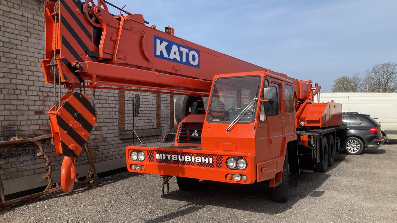 KATO NK200E - Мобильный кран: фото 1 KATO NK200E - Мобильный кран: фото 1