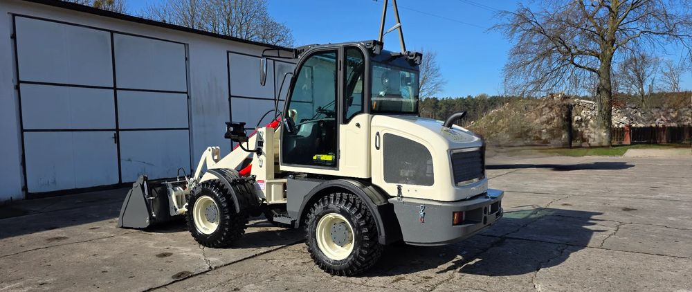 Inny Schäfi Pro ZL 15 - Колёсный погрузчик: фото 2 Inny Schäfi Pro ZL 15 - Колёсный погрузчик: фото 2