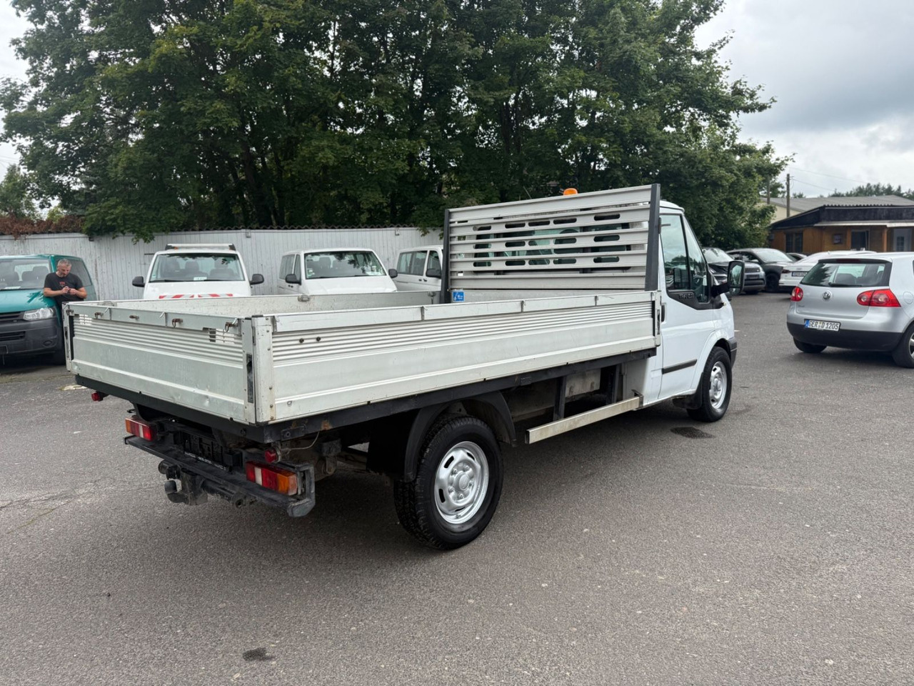 Ford Transit Pritsche FT 350 M Einzelkabine 110 KM - Малотоннажный бортовой грузовик: фото 4 Ford Transit Pritsche FT 350 M Einzelkabine 110 KM - Малотоннажный бортовой грузовик: фото 4