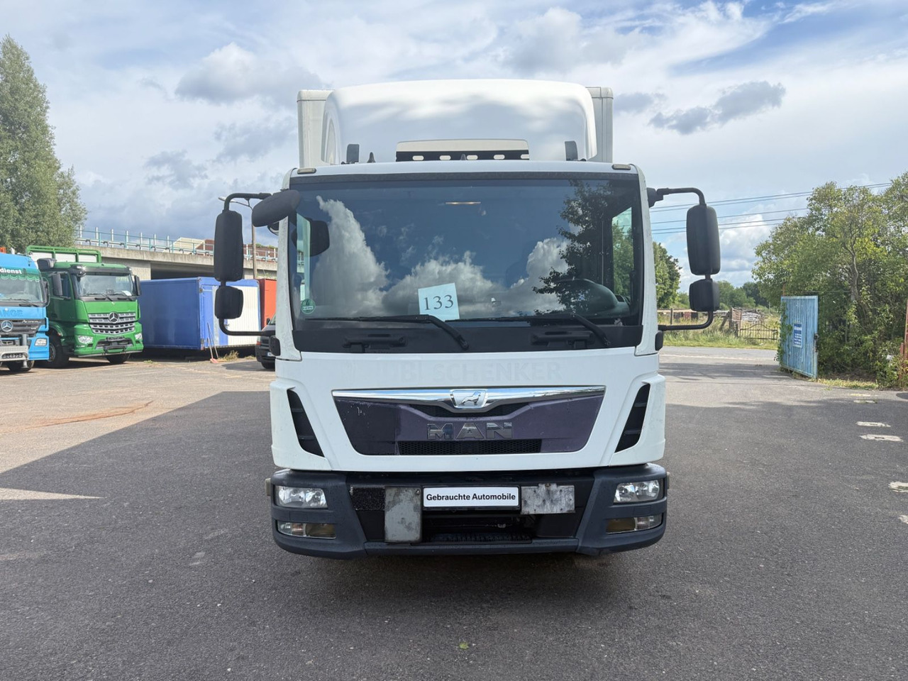 MAN TGL 12.220 LBW - Грузовик с закрытым кузовом: фото 1 MAN TGL 12.220 LBW - Грузовик с закрытым кузовом: фото 1