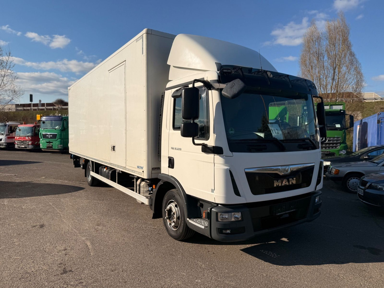 MAN TGL 12.220 LBW - Грузовик с закрытым кузовом: фото 2 MAN TGL 12.220 LBW - Грузовик с закрытым кузовом: фото 2