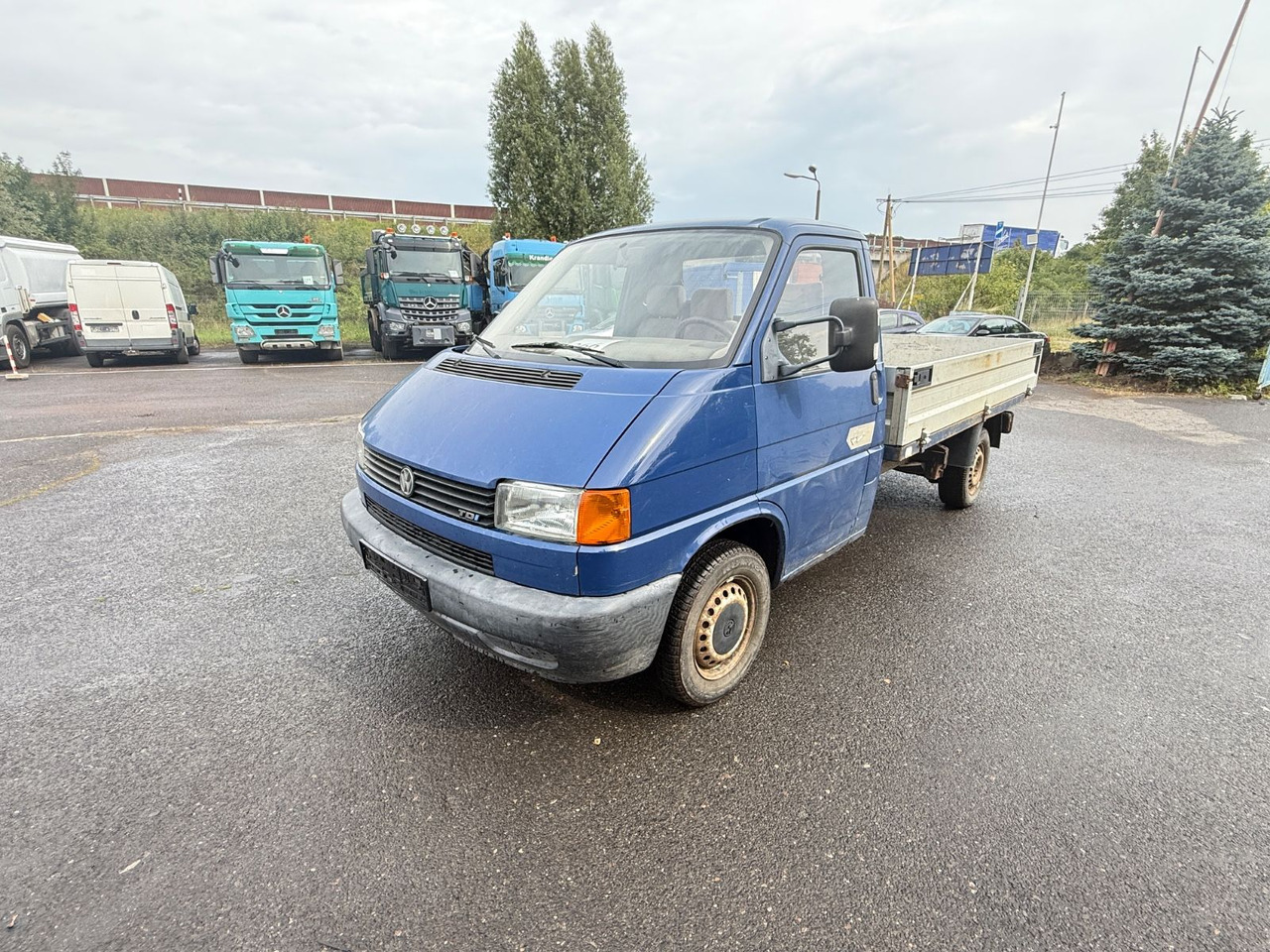 Volkswagen T4 2.5 TDI - Малотоннажный бортовой грузовик: фото 3 Volkswagen T4 2.5 TDI - Малотоннажный бортовой грузовик: фото 3