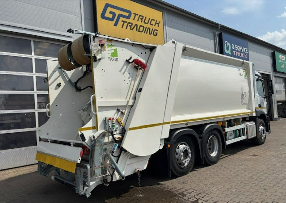 Mercedes-Benz Actros - Мусоровоз: фото 5 Mercedes-Benz Actros - Мусоровоз: фото 5