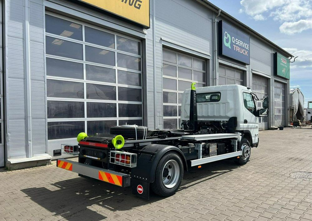 Mitsubishi Fuso - Крюковой мультилифт: фото 4 Mitsubishi Fuso - Крюковой мультилифт: фото 4