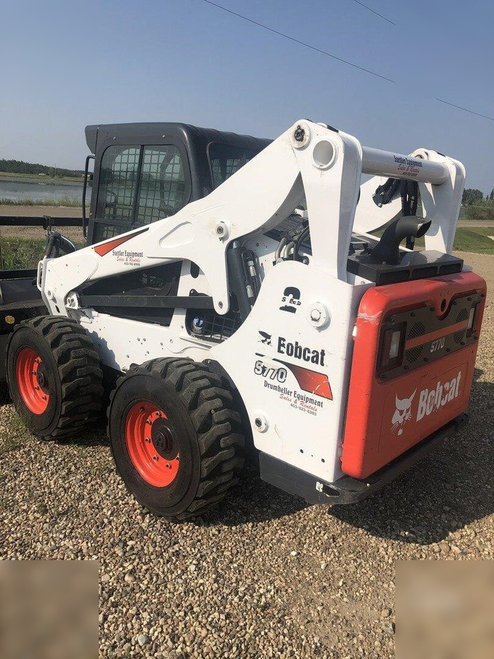 BOBCAT S770 - Мини-погрузчик с бортовым поворотом: фото 1 BOBCAT S770 - Мини-погрузчик с бортовым поворотом: фото 1