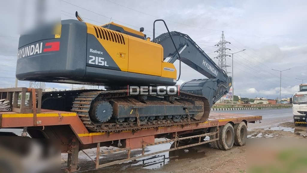 HYUNDAI ROBEX 215L SMART - Гусеничный экскаватор: фото 1 HYUNDAI ROBEX 215L SMART - Гусеничный экскаватор: фото 1