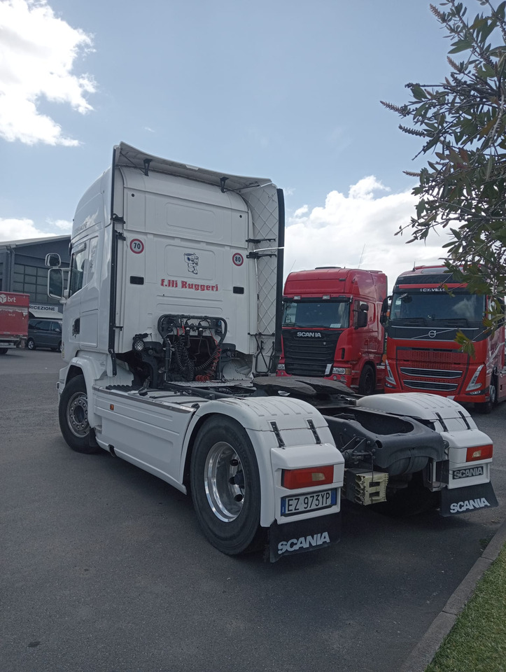 SCANIA R490LA4X2NB - Тягач: фото 3 SCANIA R490LA4X2NB - Тягач: фото 3
