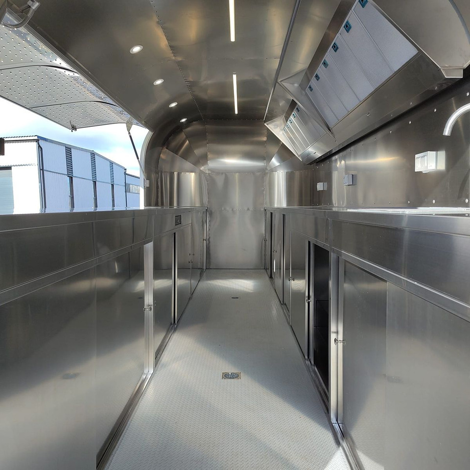 Esselmann Delistar Foodtruck 6000 ähn. Airstream - Торговый прицеп: фото 2 Esselmann Delistar Foodtruck 6000 ähn. Airstream - Торговый прицеп: фото 2
