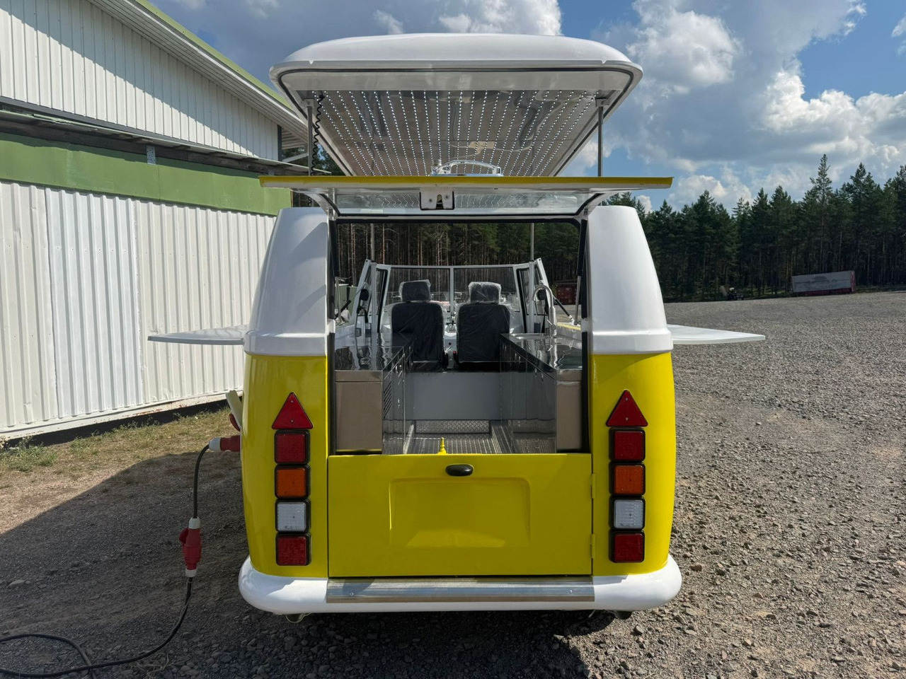 Торговый грузовик Event Mobil Catering Foodtruck: фото 15 Торговый грузовик Event Mobil Catering Foodtruck: фото 15