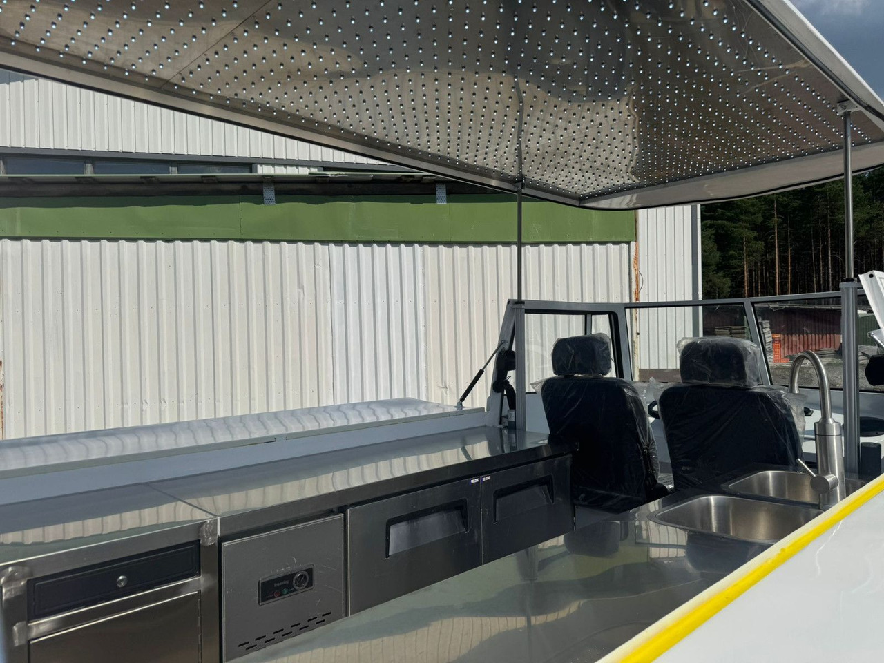 Торговый грузовик Event Mobil Catering Foodtruck: фото 10 Торговый грузовик Event Mobil Catering Foodtruck: фото 10