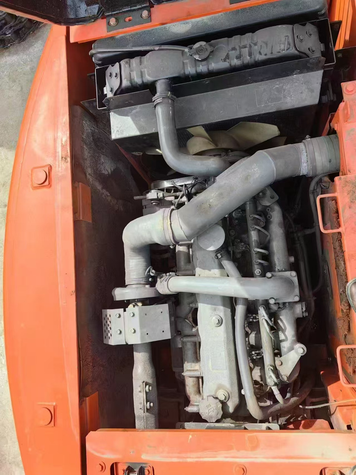 Doosan DX150 - Колёсный экскаватор: фото 3 Doosan DX150 - Колёсный экскаватор: фото 3