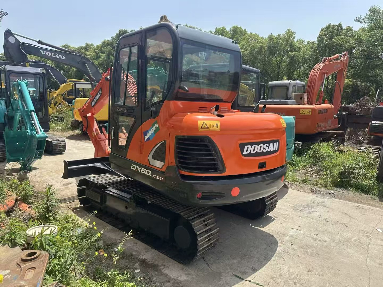 Doosan DX60 - Мини-экскаватор: фото 1 Doosan DX60 - Мини-экскаватор: фото 1