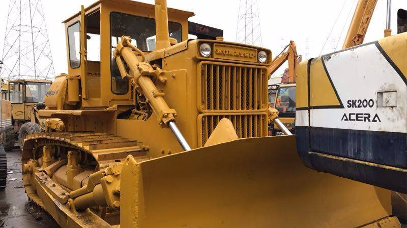 Komatsu D 85-18  - Бульдозер: фото 1 Komatsu D 85-18  - Бульдозер: фото 1