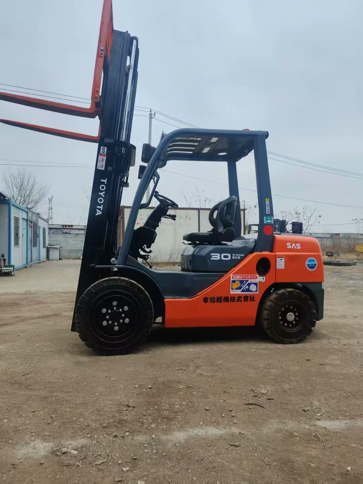 Toyota SAS30 - Ножничный подъемник: фото 1 Toyota SAS30 - Ножничный подъемник: фото 1