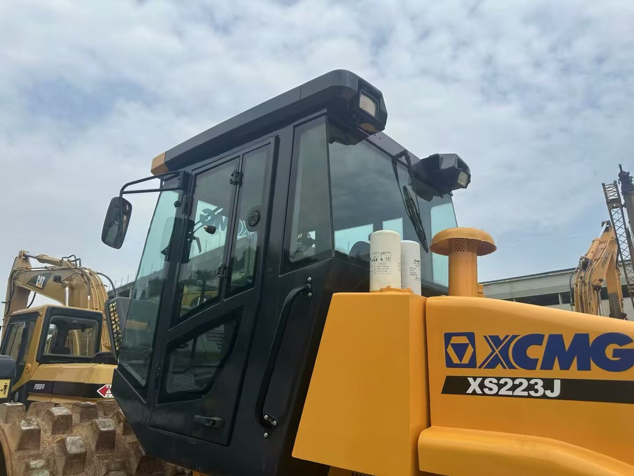 XCMG XS223J - Дорожный каток: фото 4 XCMG XS223J - Дорожный каток: фото 4