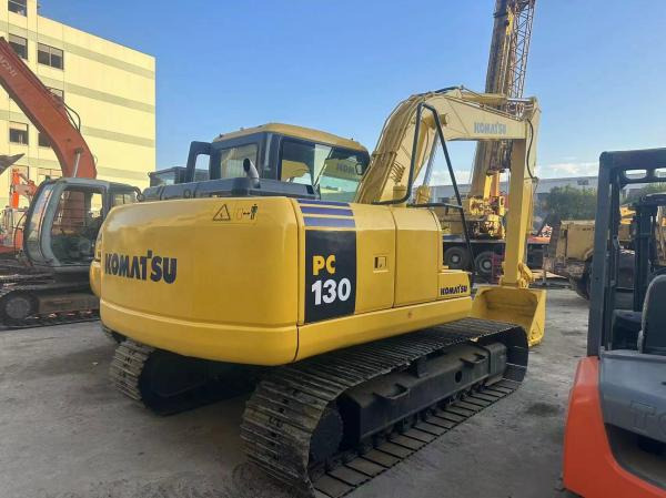 Komatsu pc130 - Гусеничный экскаватор: фото 1 Komatsu pc130 - Гусеничный экскаватор: фото 1