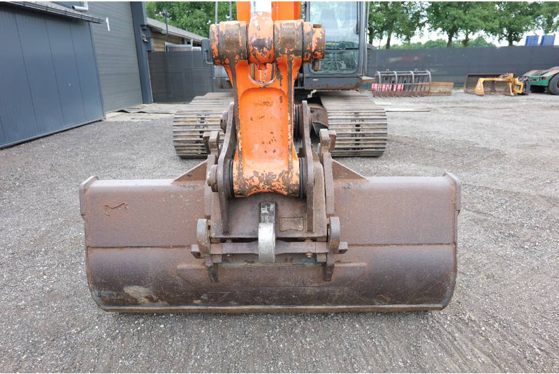 Гусеничный экскаватор Hitachi ZX 210 LC-3 mono, airco, CW30: фото 10