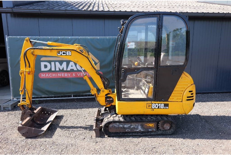 JCB 8018 CTS hydro quick hitch cw05 - Мини-экскаватор: фото 1 JCB 8018 CTS hydro quick hitch cw05 - Мини-экскаватор: фото 1