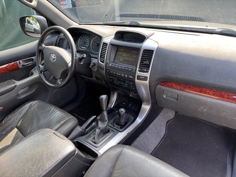 Toyota Land Cruiser 120 5 doors 3.0L D4-D Prado - Легковой автомобиль: фото 3 Toyota Land Cruiser 120 5 doors 3.0L D4-D Prado - Легковой автомобиль: фото 3