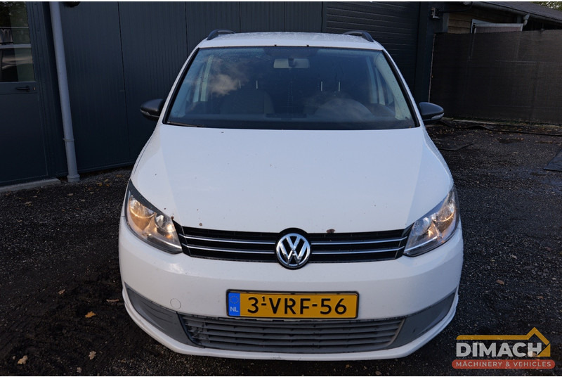 Volkswagen Touran VAN 1.6 TDI 77 KW AUT Volkswagen Touran grijs kenteken DSG automaat diesel - Легковой фургон: фото 4 Volkswagen Touran VAN 1.6 TDI 77 KW AUT Volkswagen Touran grijs kenteken DSG automaat diesel - Легковой фургон: фото 4