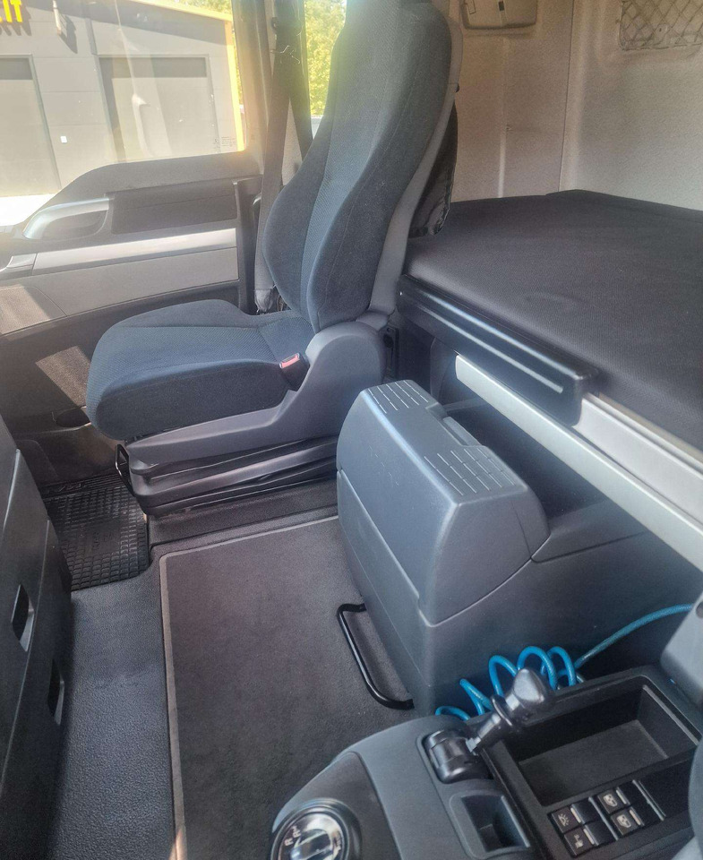 Автовоз MAN TGX 26.440: фото 10